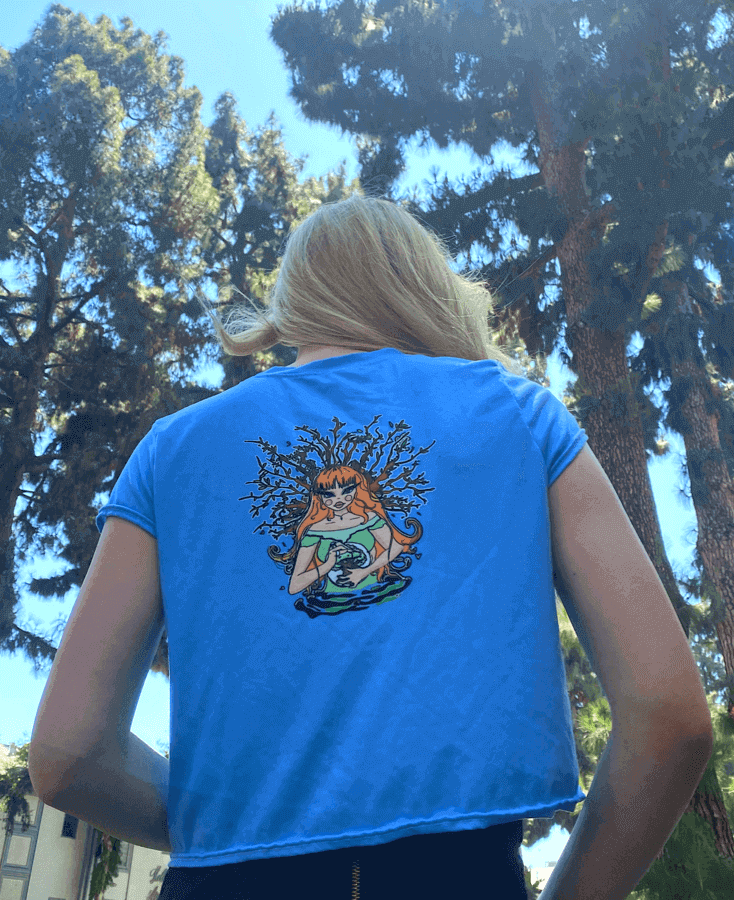 Carolyn LET ME BE ME crop t-shirt